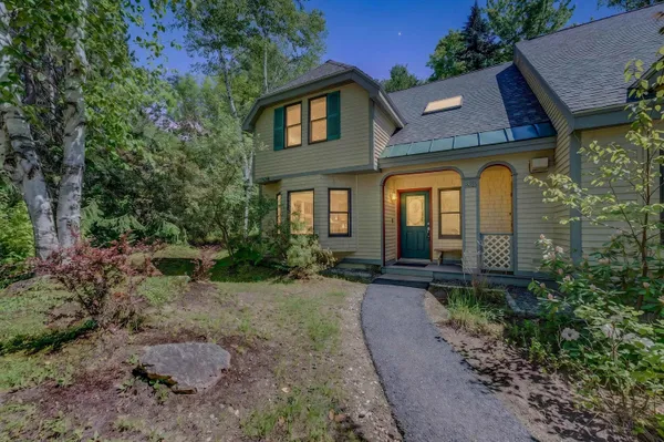 $329,000 | 333 Longfellow Drive, Unit 33, Bethlehem, NH 03574