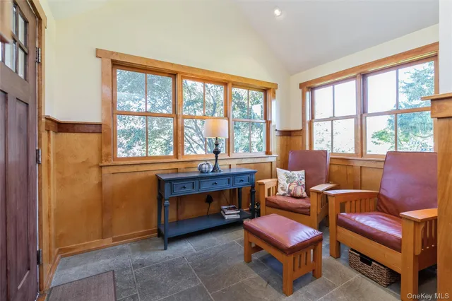 $850,000 | 240 Wicks Road, New Suffolk, NY 11956