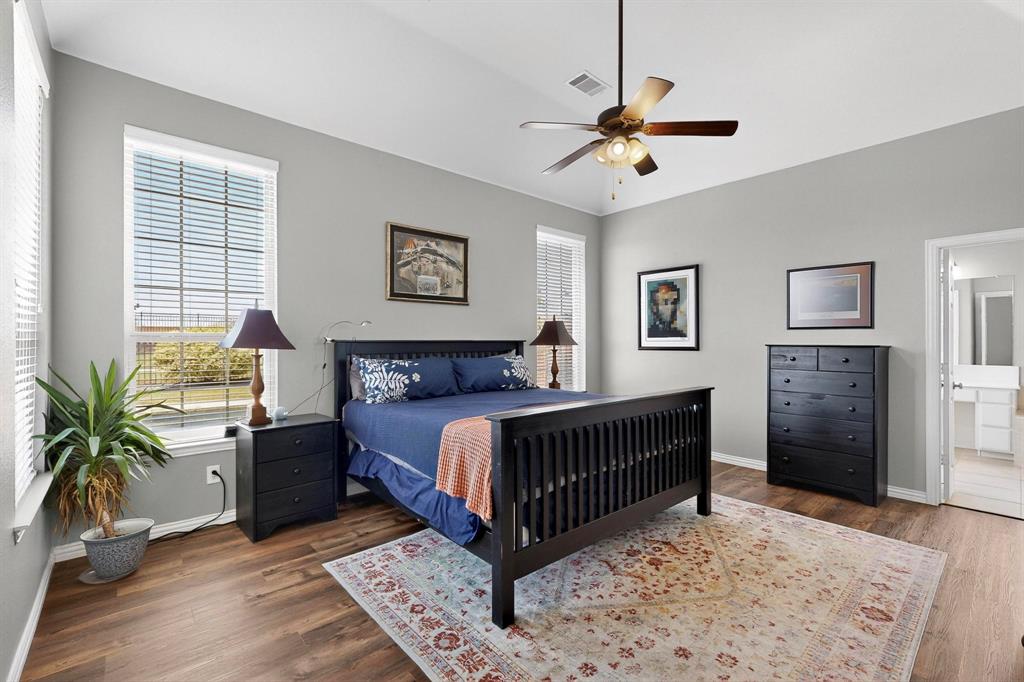 1240 Wedgewood Drive Forney, TX 75126 - Photo 19 of 40 primary bedroom