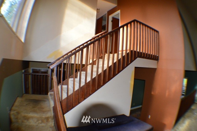 1070 McLeod Road Bellingham, WA 98226 - Photo 9 of 21 Gallery Image 9