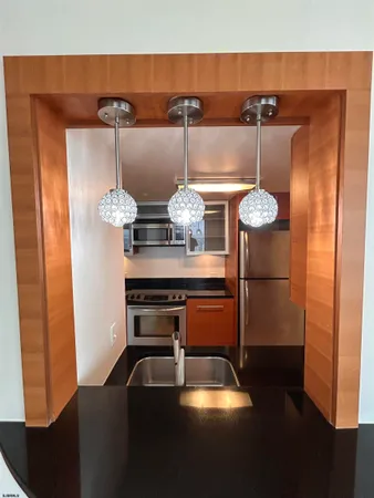 $2,350 | 526 Pacific Avenue, Unit 1206, Atlantic City, NJ 08401