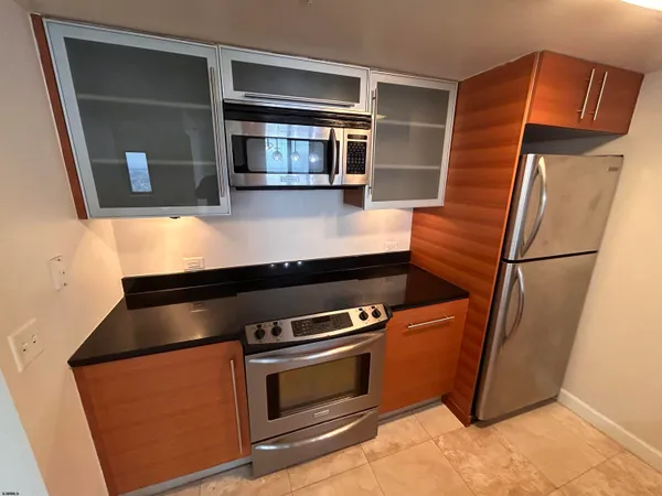 $2,350 | 526 Pacific Avenue, Unit 1206, Atlantic City, NJ 08401