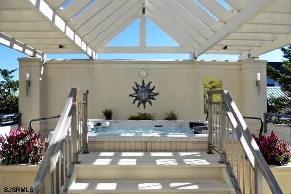 $2,350 | 526 Pacific Avenue, Unit 1206, Atlantic City, NJ 08401