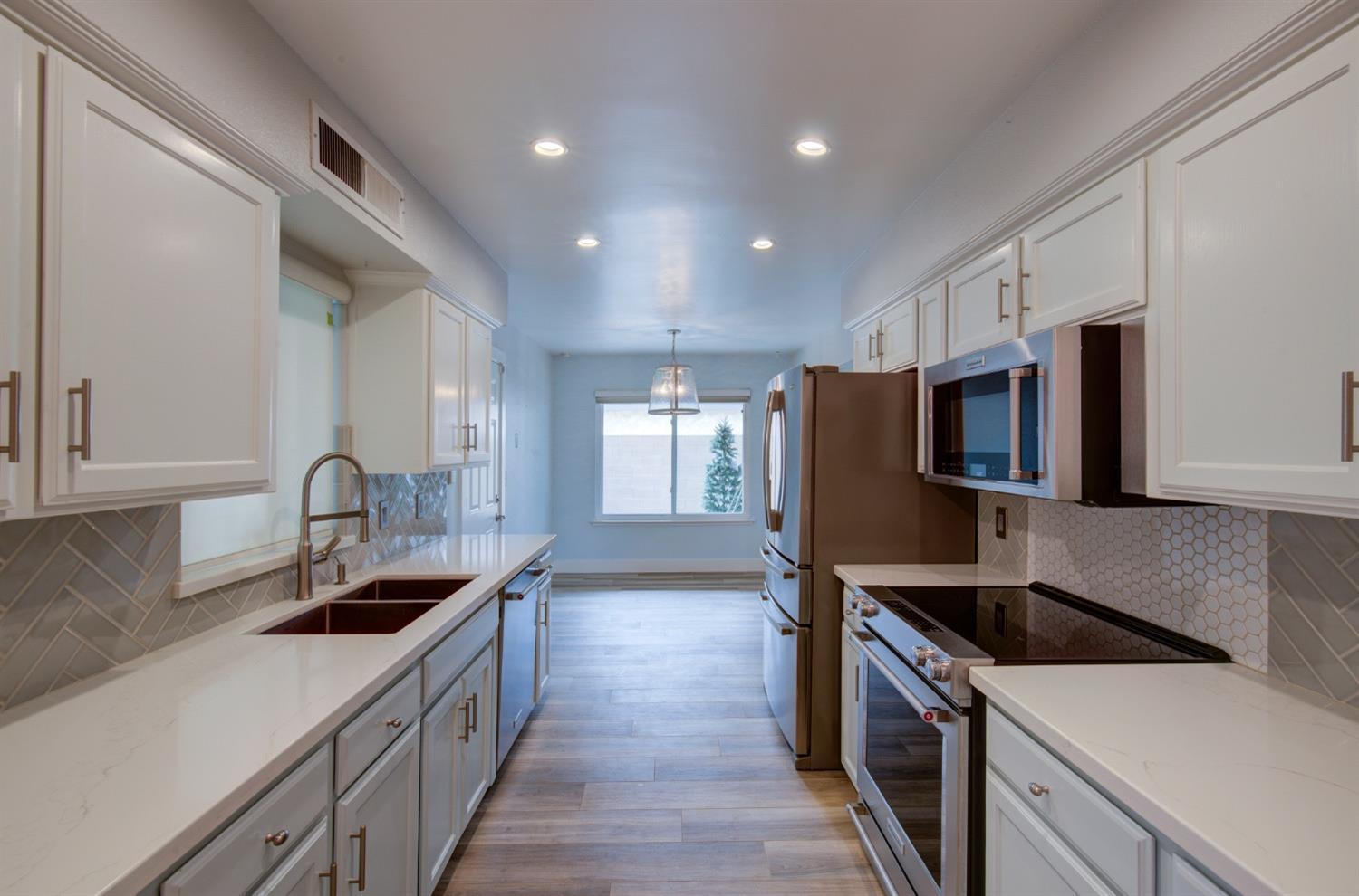 292 North Caesar Avenue Clovis, CA 93612 - Photo 13 of 48