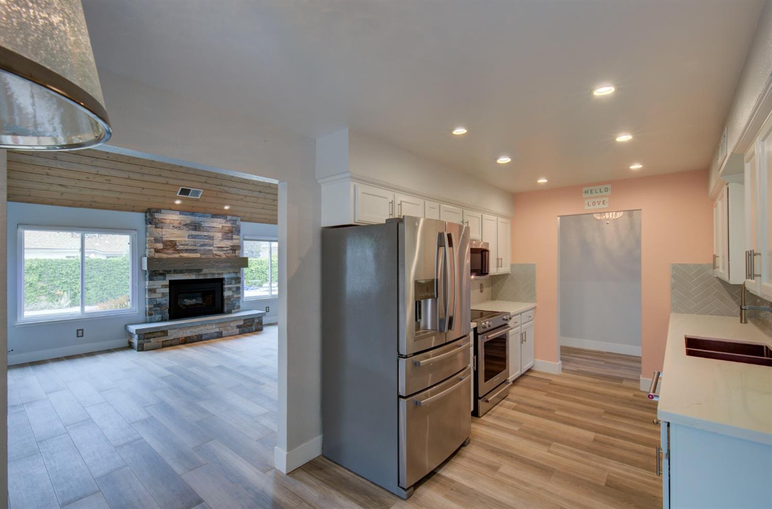 292 North Caesar Avenue Clovis, CA 93612 - Photo 14 of 48