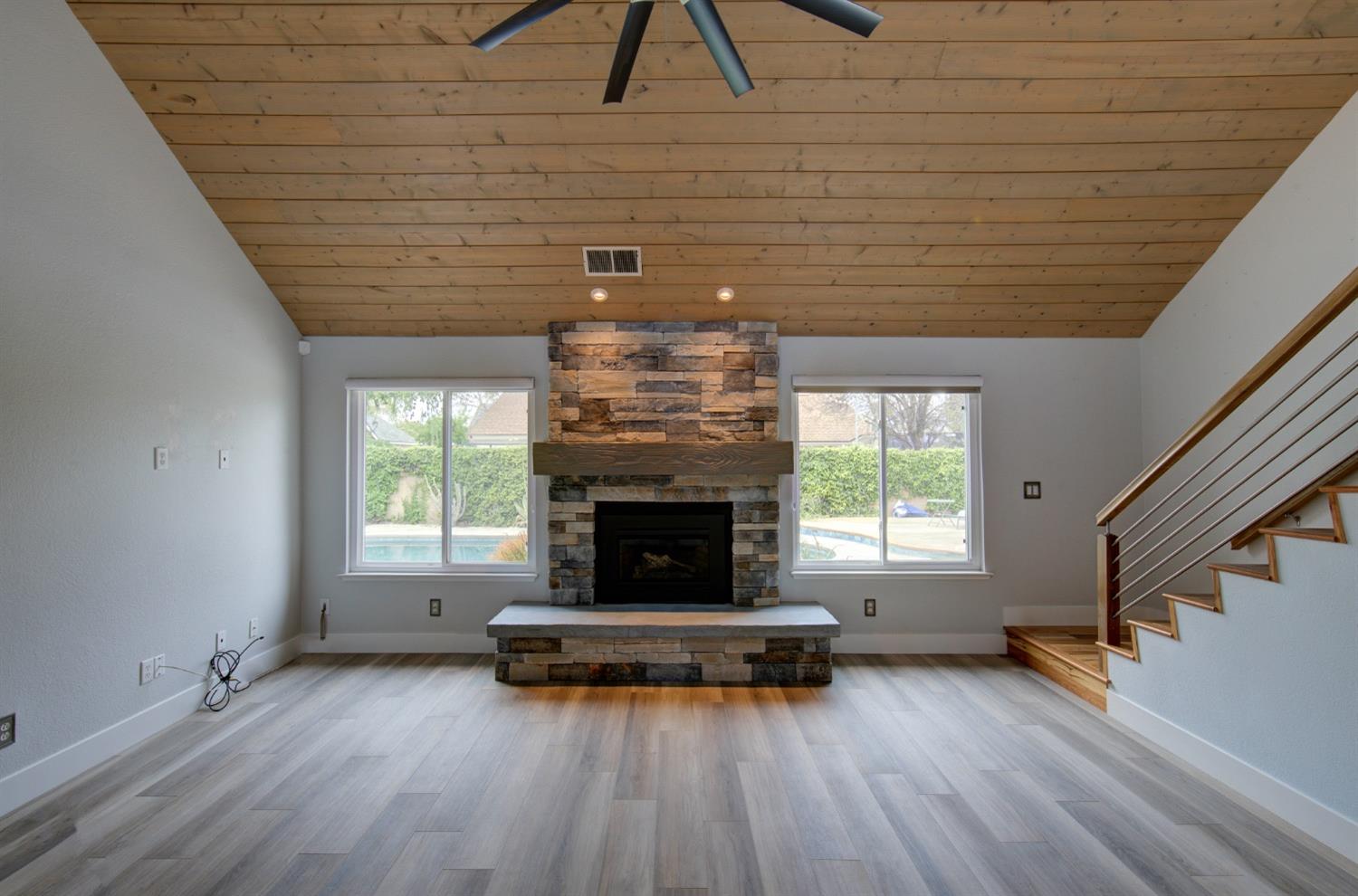 292 North Caesar Avenue Clovis, CA 93612 - Photo 17 of 48