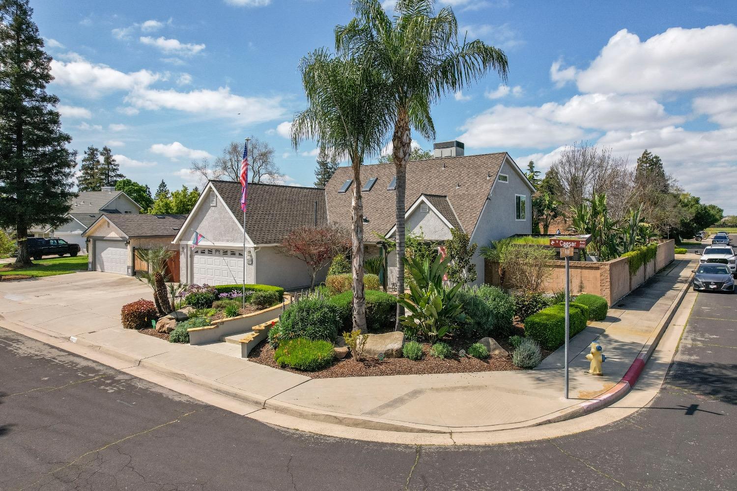 292 North Caesar Avenue Clovis, CA 93612 - Photo 2 of 48