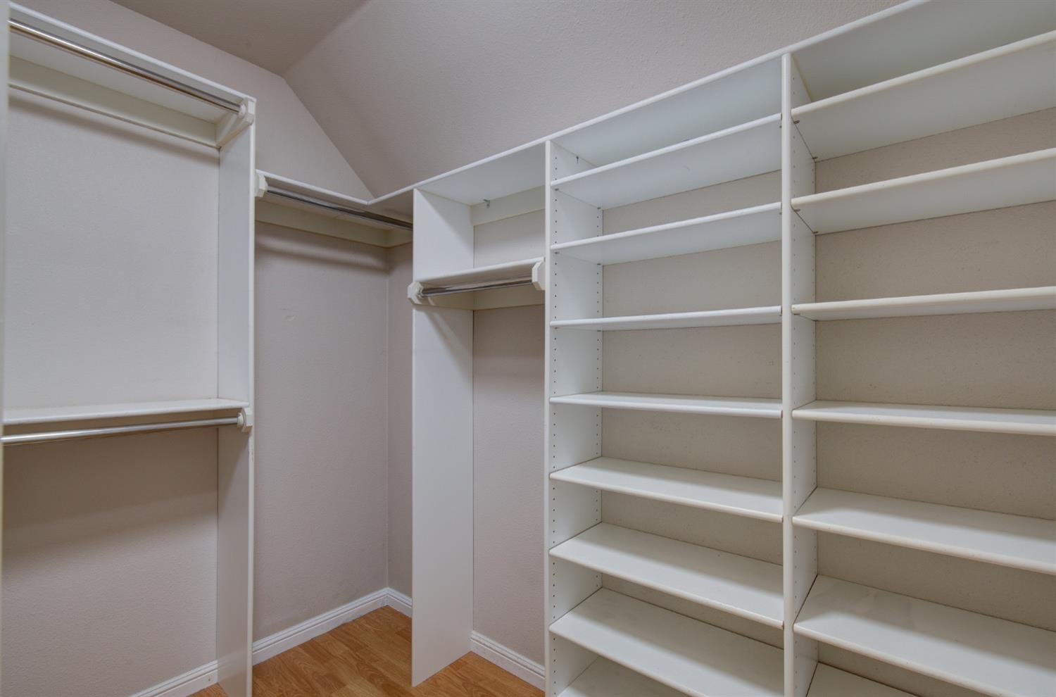 292 North Caesar Avenue Clovis, CA 93612 - Photo 28 of 48 Primary closet