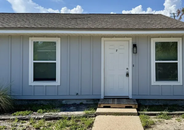 $1,300 | 1501 Chestnut Avenue, Unit F, Panama City, FL 32401