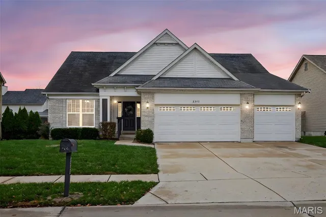 $475,000 | 3243 Chester Boulevard, St. Charles, MO 63301