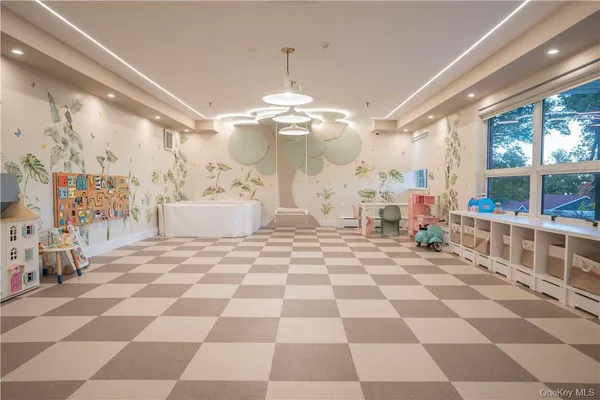 $2,800 | 8-12 South Boulevard, Unit 12101, Nyack, NY 10960