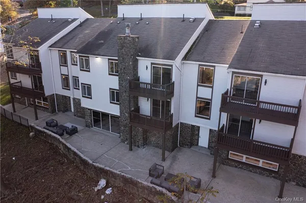 $2,800 | 8-12 South Boulevard, Unit 12101, Nyack, NY 10960