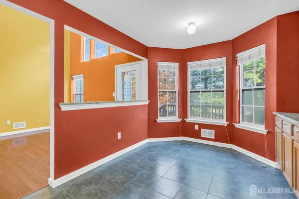 $3,500 | 356 Hawthorne Road, North Brunswick, NJ 08902