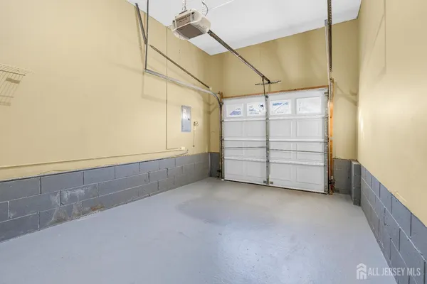 $3,500 | 356 Hawthorne Road, North Brunswick, NJ 08902