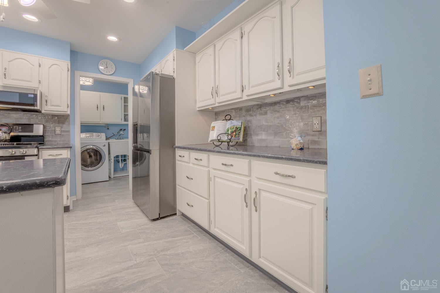 4 Putnam Road East Brunswick, NJ 08816 - Photo 19 of 53