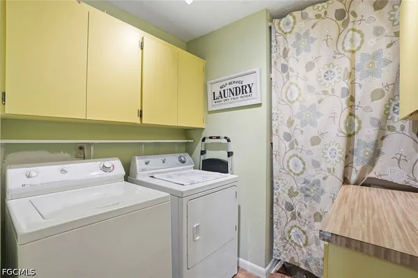 $239,500 | 1333 Southeast 40th Terrace, Unit 2A, Cape Coral, FL 33904