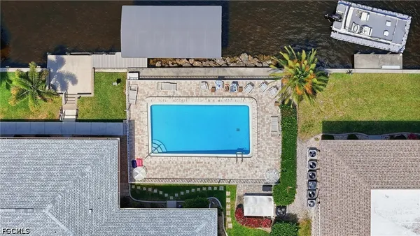 $239,500 | 1333 Southeast 40th Terrace, Unit 2A, Cape Coral, FL 33904