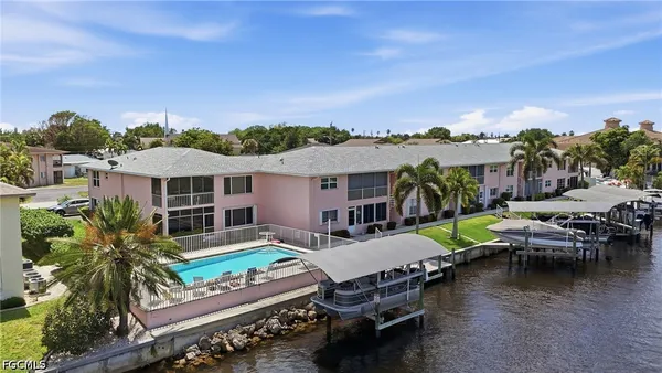 $239,500 | 1333 Southeast 40th Terrace, Unit 2A, Cape Coral, FL 33904