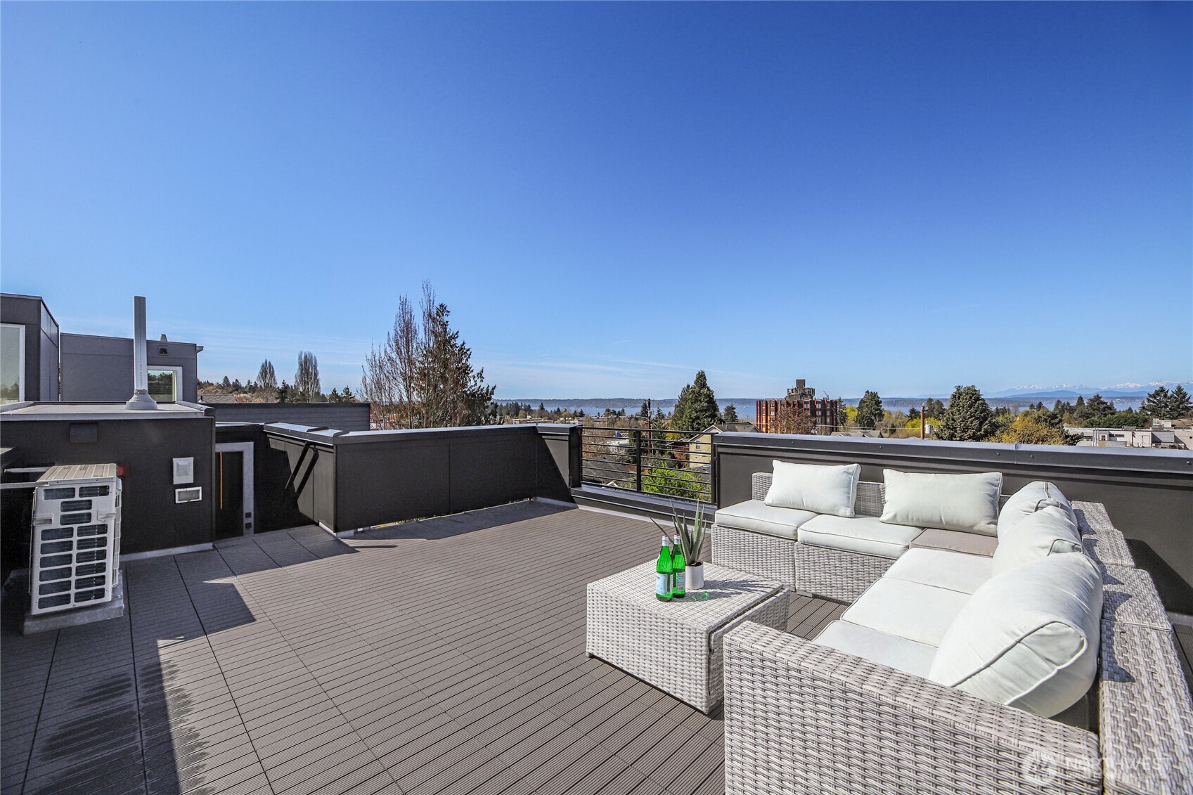 6318 41st Avenue Southwest, Unit A Seattle, WA 98136 - Photo 19 of 32