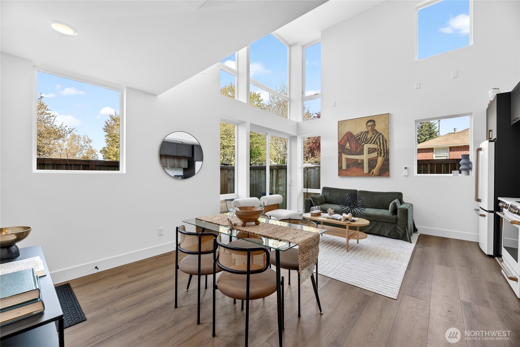 6318 41st Avenue Southwest, Unit A Seattle, WA 98136 - Photo 4 of 32