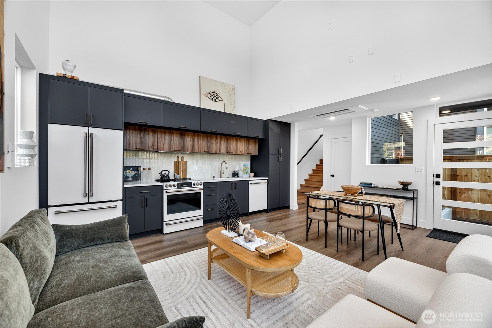 6318 41st Avenue Southwest, Unit A Seattle, WA 98136 - Photo 5 of 32