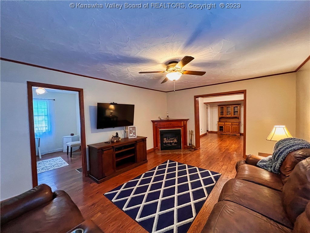 790 Narrow Branch Road Elkview, WV 25071 - Photo 8 of 39 Gallery Image 8