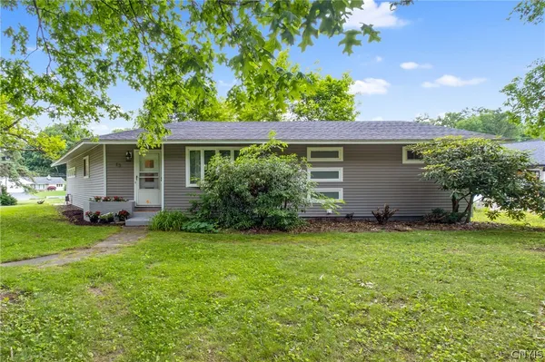 $345,000 | 13 Memory Lane, Clay, NY 13212