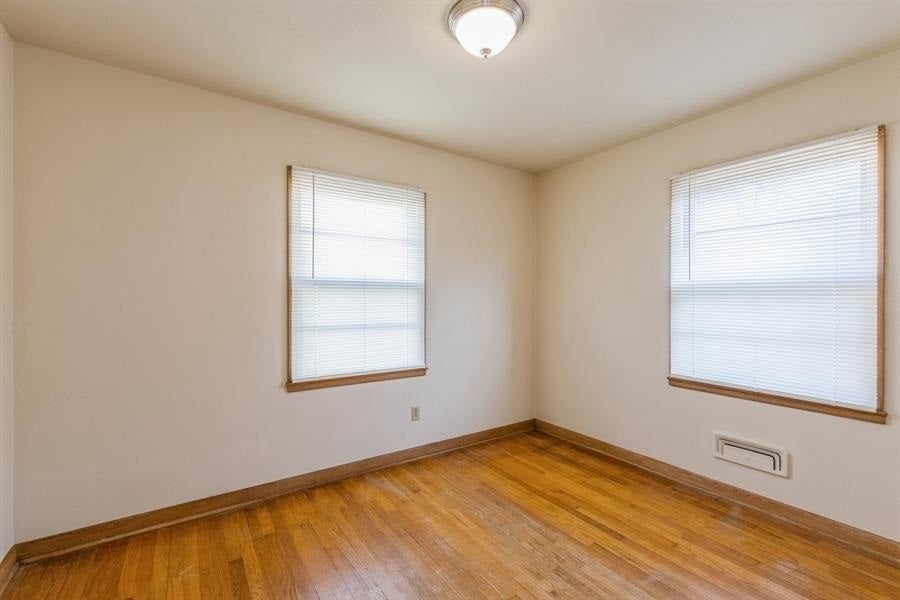 1510 Center Point Road Northeast Cedar Rapids, IA 52402 - Photo 12 of 19 Gallery Image 12