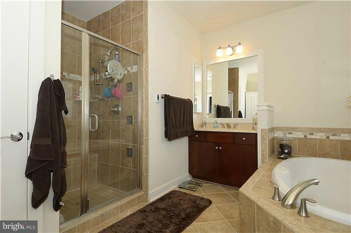 4151 Legato Road Fairfax, VA 22033 - Photo 26 of 27 Bath (Master)