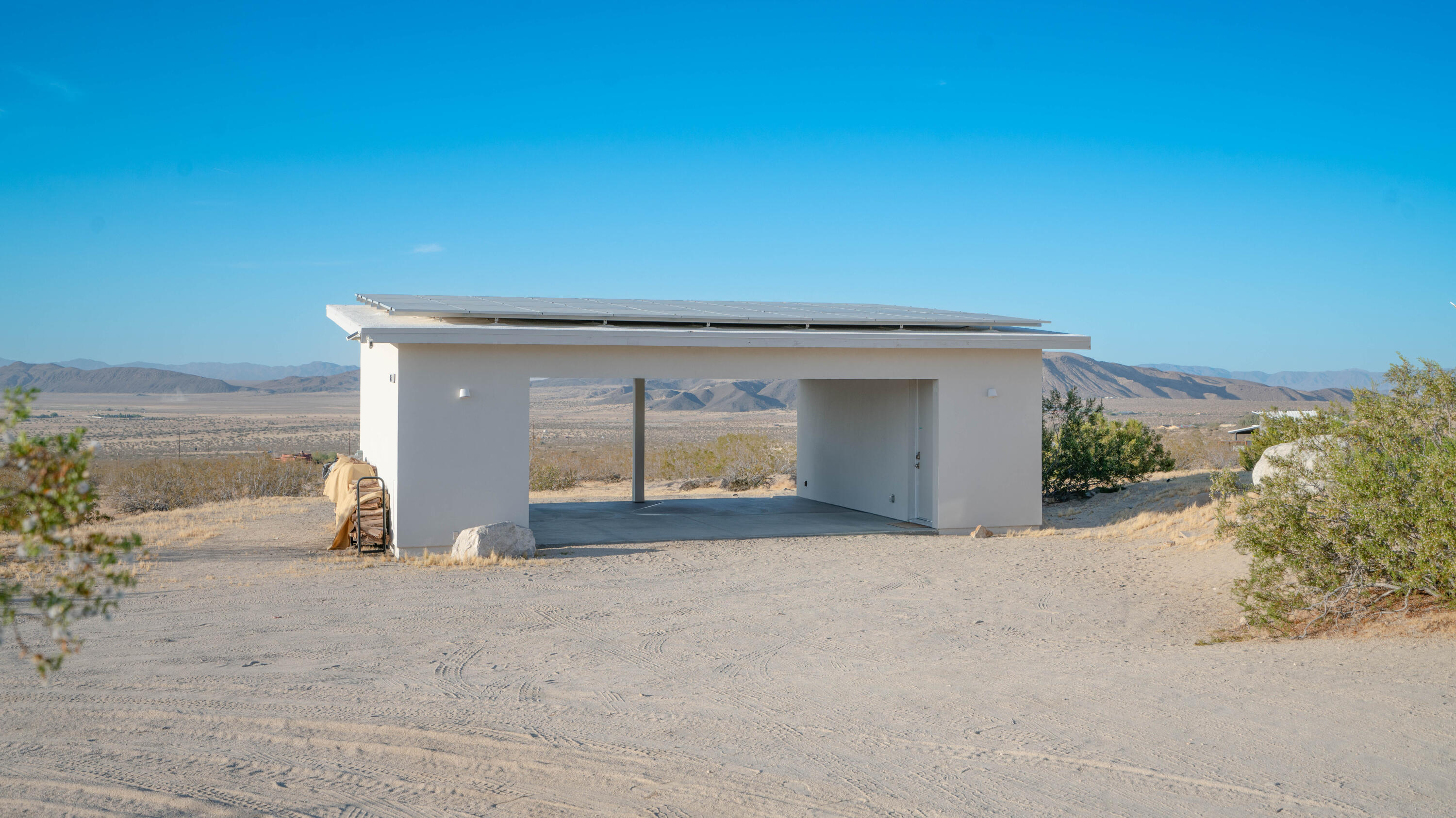 7245 Sun View Road Twentynine Palms, CA 92277 - Photo 24 of 56 7245 Sun View Exterior-4