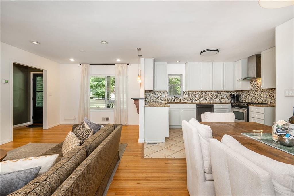 2558 Woodacres Road Northeast Atlanta, GA 30345 - Photo 14 of 37