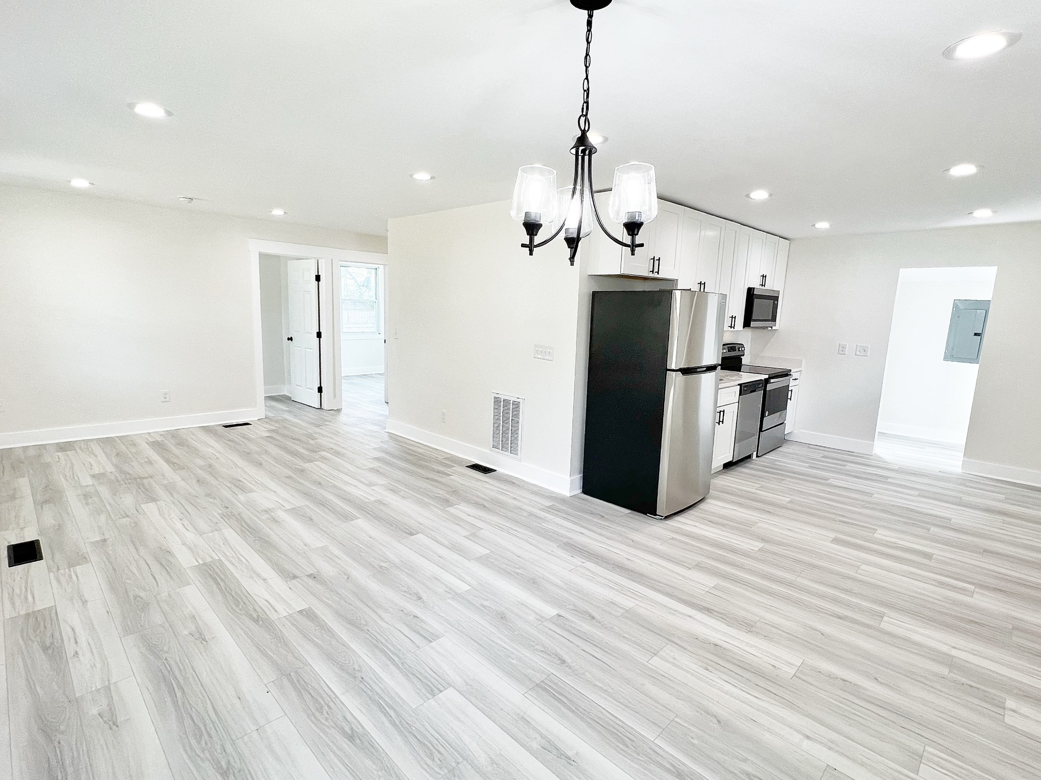 124 Scenic View Road Old Hickory, TN 37138 - Photo 5 of 23 Gallery Image 5