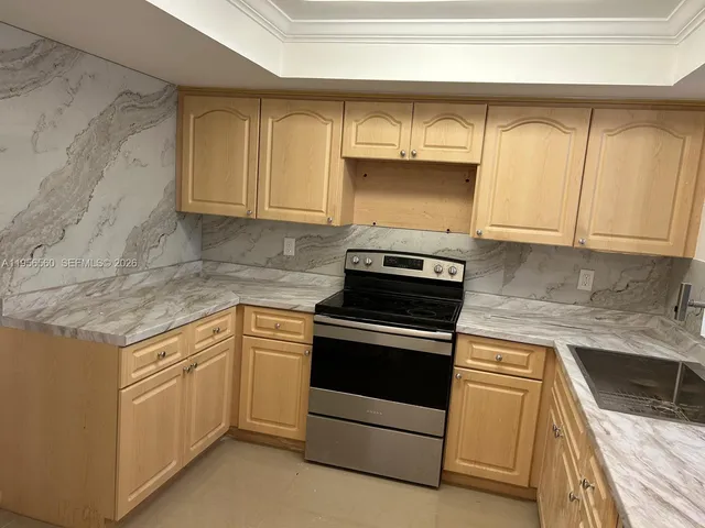 $2,500 | 12219 Southwest 14th Lane, Unit 2111, Miami, FL 33184