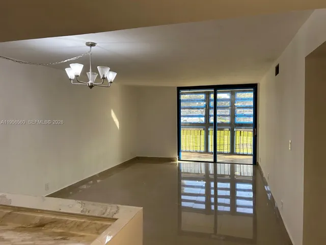 $2,500 | 12219 Southwest 14th Lane, Unit 2111, Miami, FL 33184