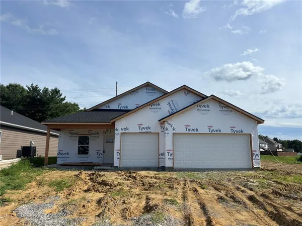 $435,000 | 4810 South Creek Wood Drive, St. Joseph, MO 64507