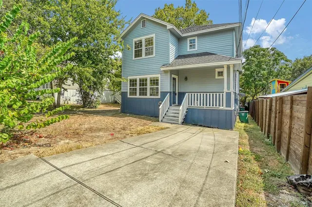 $4,600 | 2115 East 18th Street, Unit A, Austin, TX 78702