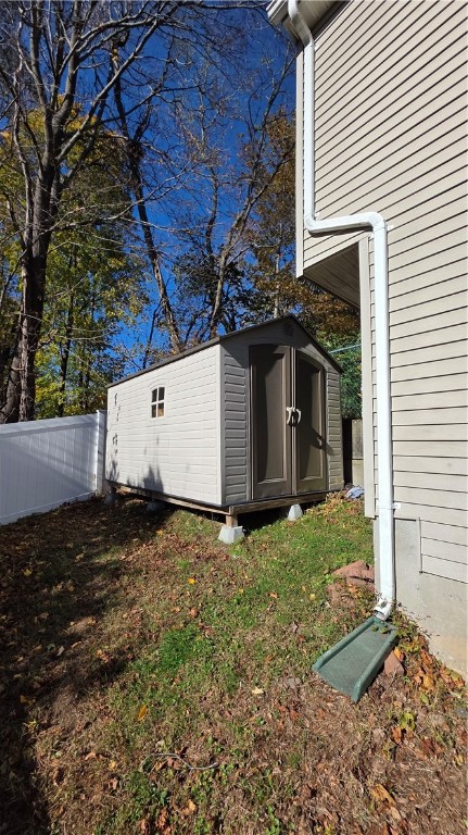 22 Edward Street Coventry, RI 02816 - Photo 16 of 19