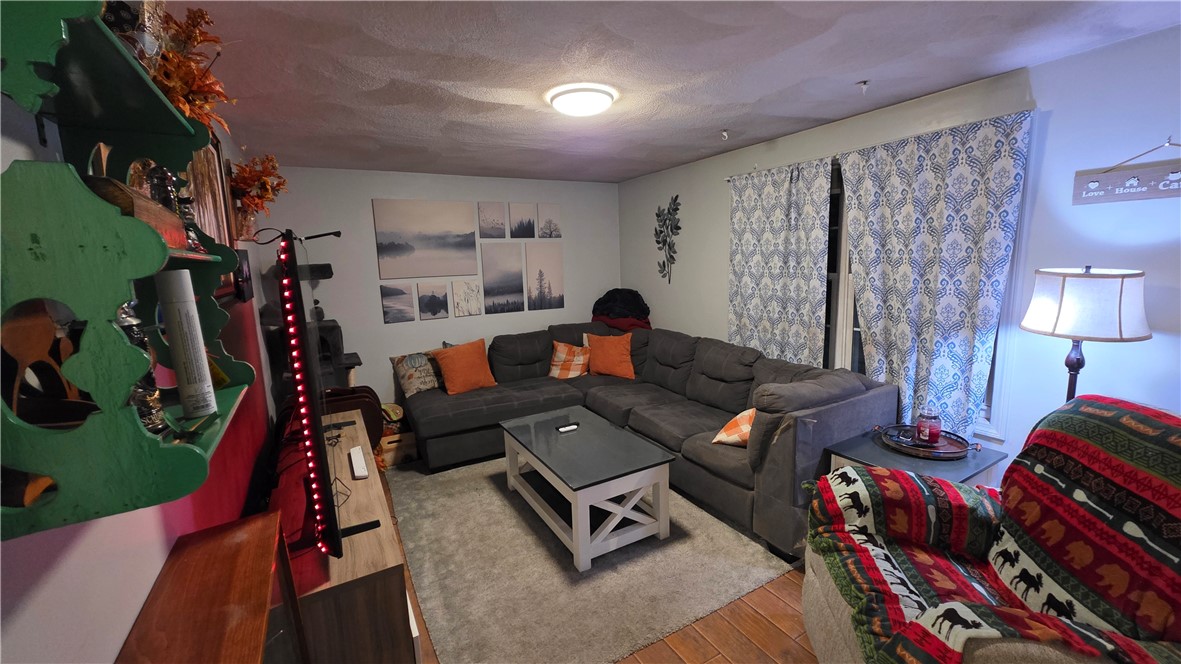 22 Edward Street Coventry, RI 02816 - Photo 6 of 19