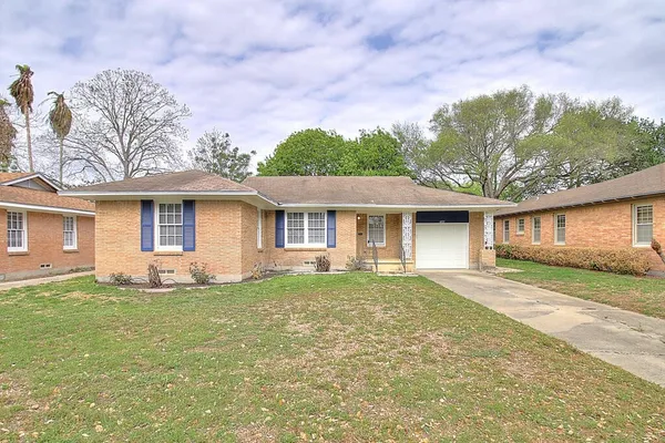 $1,495 | 4021 Markins Drive, Corpus Christi, TX 78411