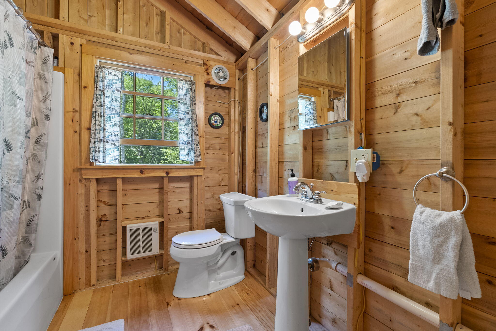 231 N Road Chebeague Island, ME 04017 - Photo 15 of 39 43-web-or-mls-DSC02456
