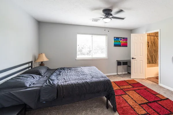 $3,400 | 3707 Pine View Court, Pearland, TX 77581