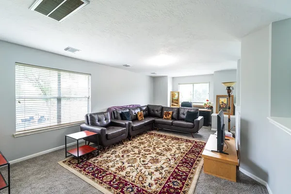 $3,400 | 3707 Pine View Court, Pearland, TX 77581