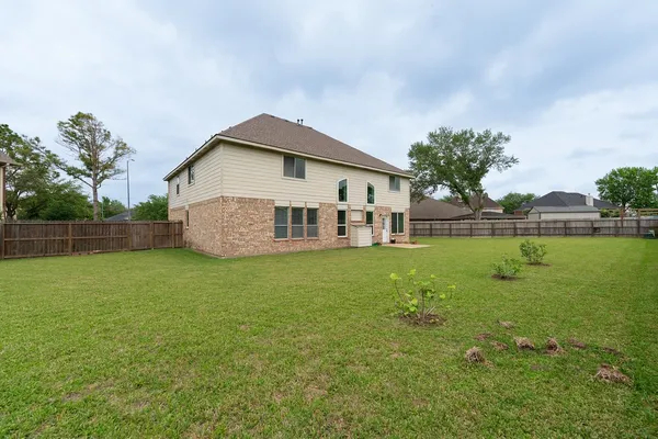 $3,400 | 3707 Pine View Court, Pearland, TX 77581
