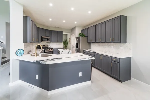 $3,400 | 3707 Pine View Court, Pearland, TX 77581