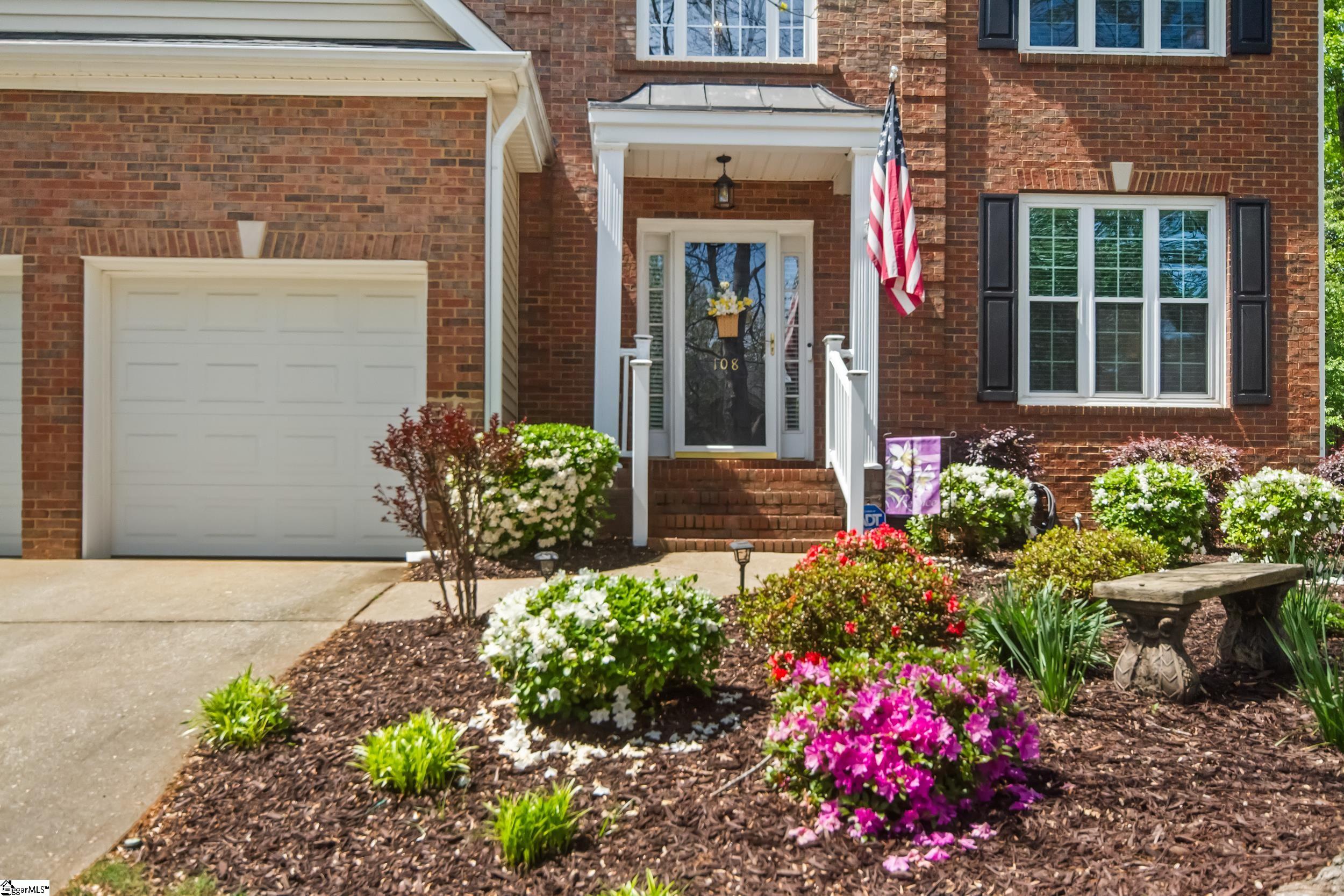 108 Waterton Way Simpsonville, SC 29680 - Photo 2 of 34
