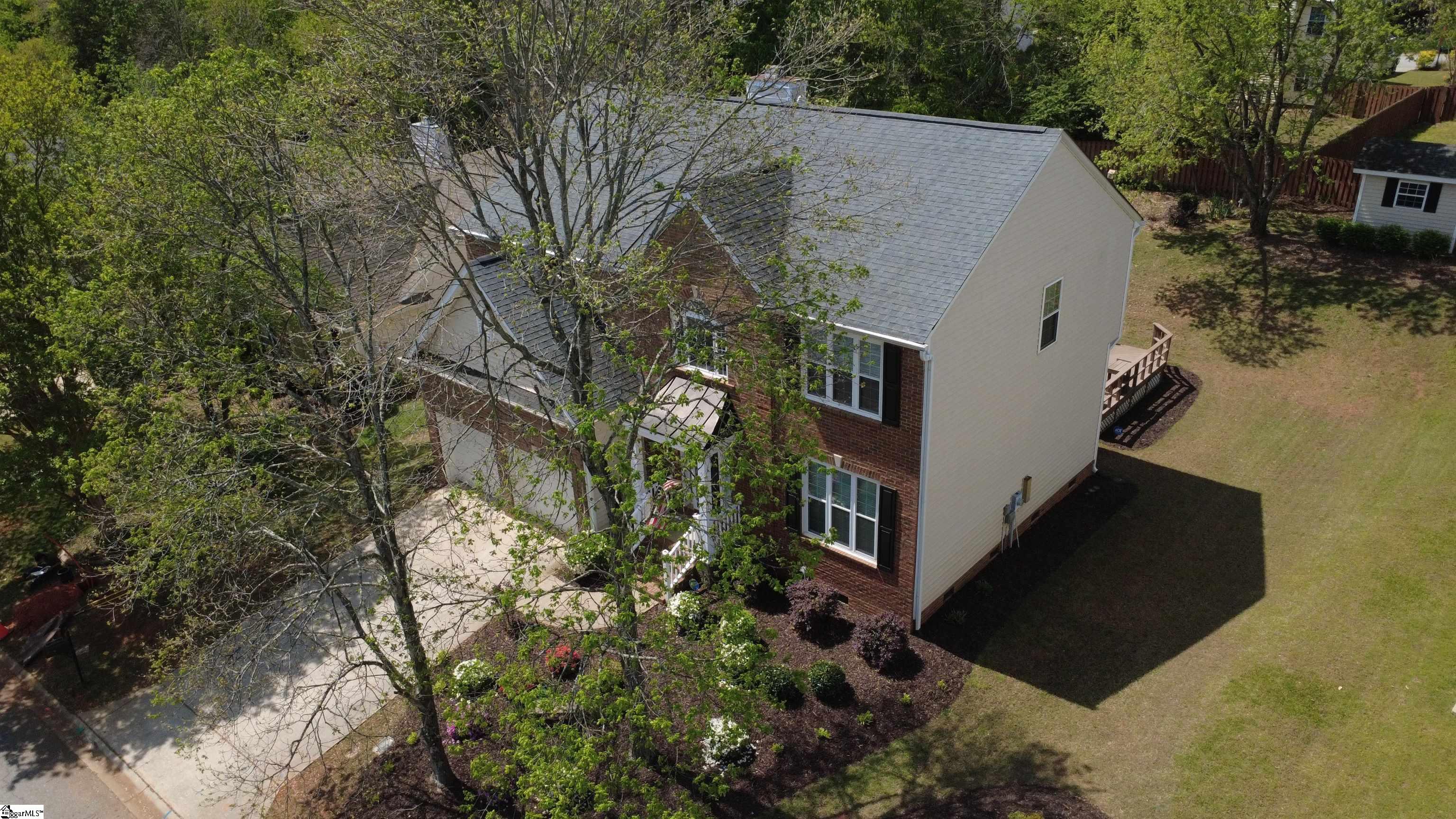 108 Waterton Way Simpsonville, SC 29680 - Photo 3 of 34