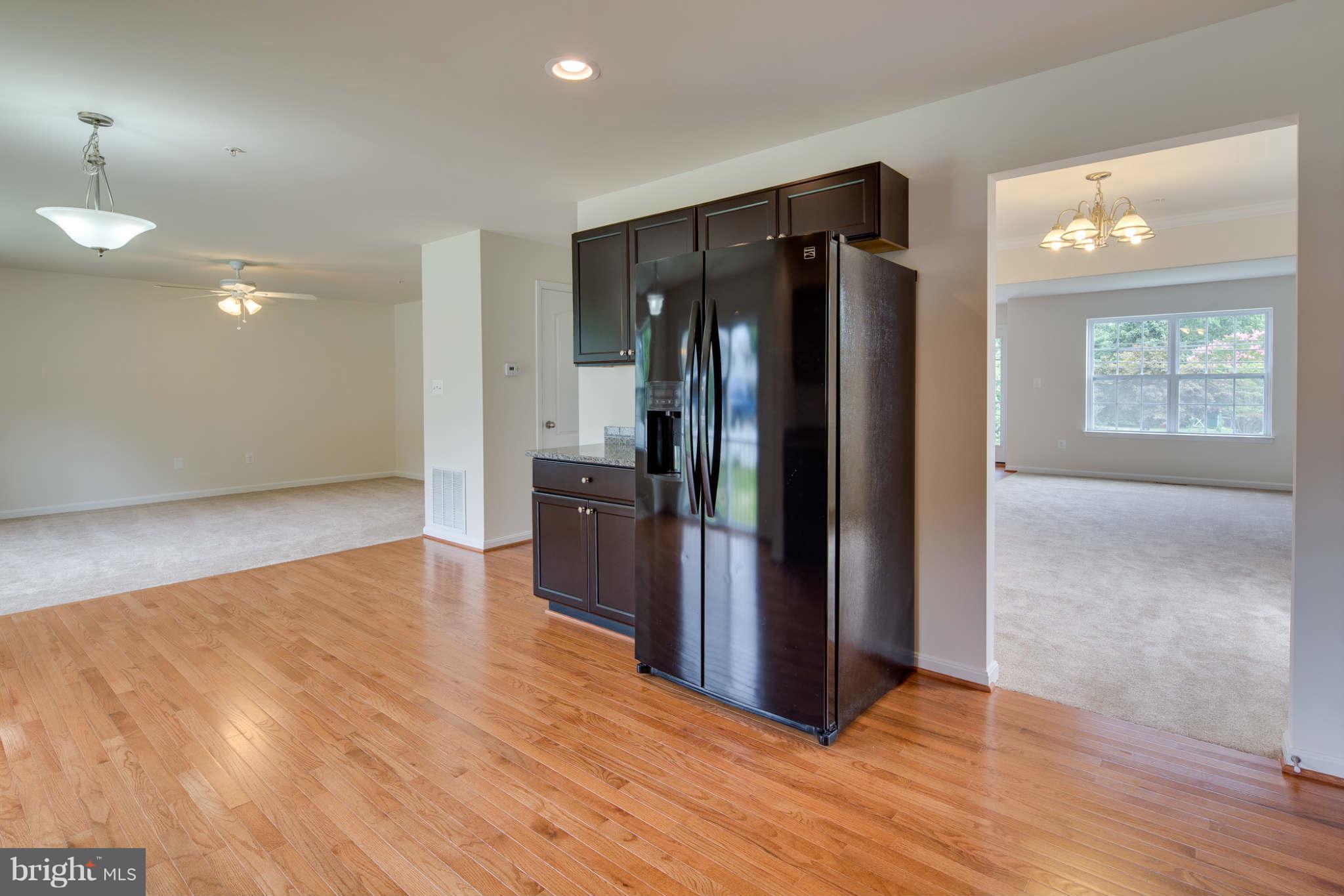 2 Hanover Road Elkridge, MD 21075 - Photo 22 of 27 Living Room