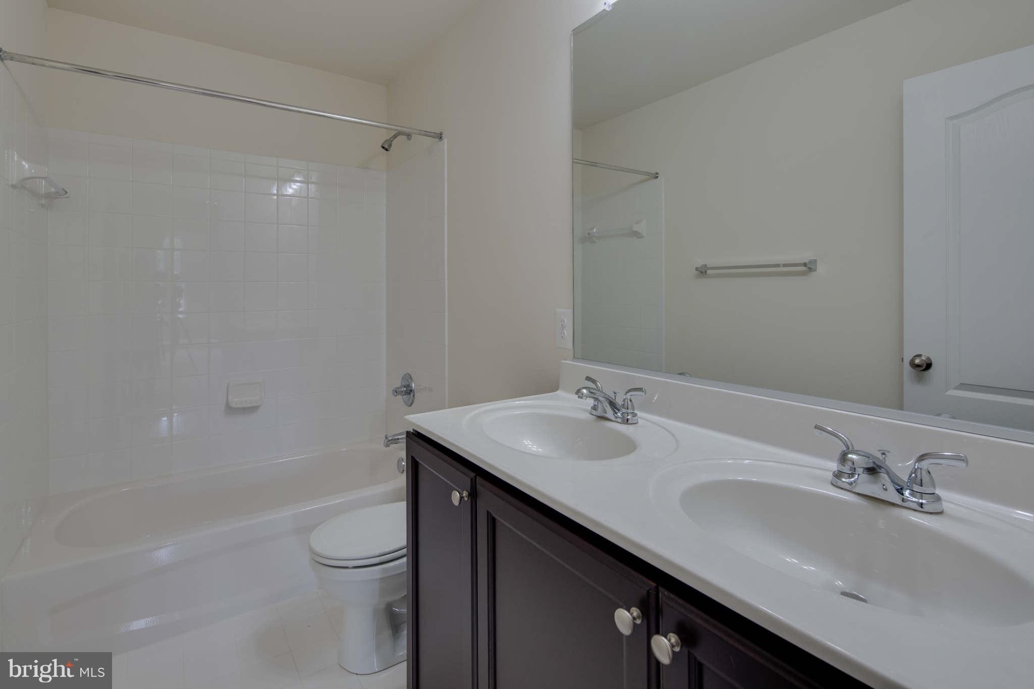 2 Hanover Road Elkridge, MD 21075 - Photo 9 of 27 Bath (Master)
