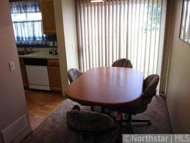 15571 Flight Way, Unit 1557 Apple Valley, MN 55124 - Photo 4 of 10