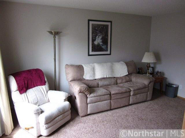 15571 Flight Way, Unit 1557 Apple Valley, MN 55124 - Photo 8 of 10